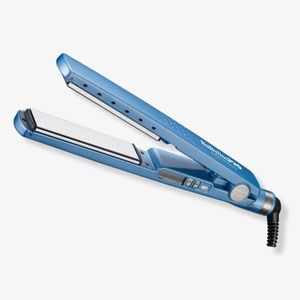 BaByliss PRO Titanium Flat Iron